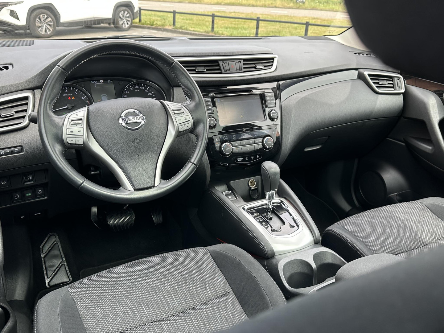 Nissan Nissan