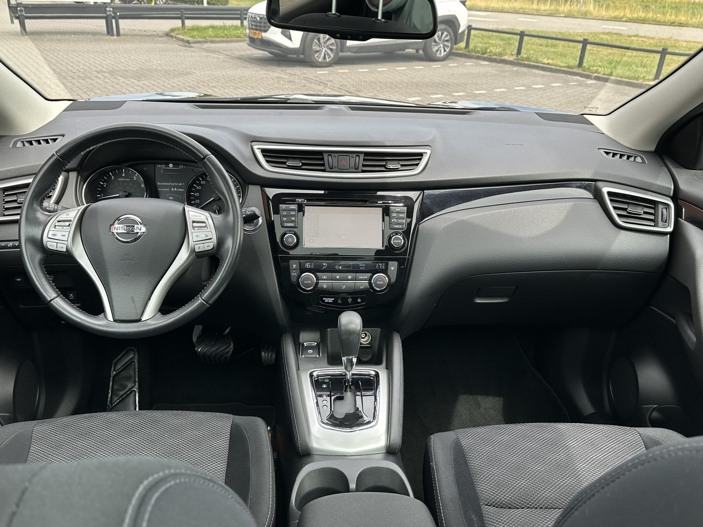 Nissan Nissan