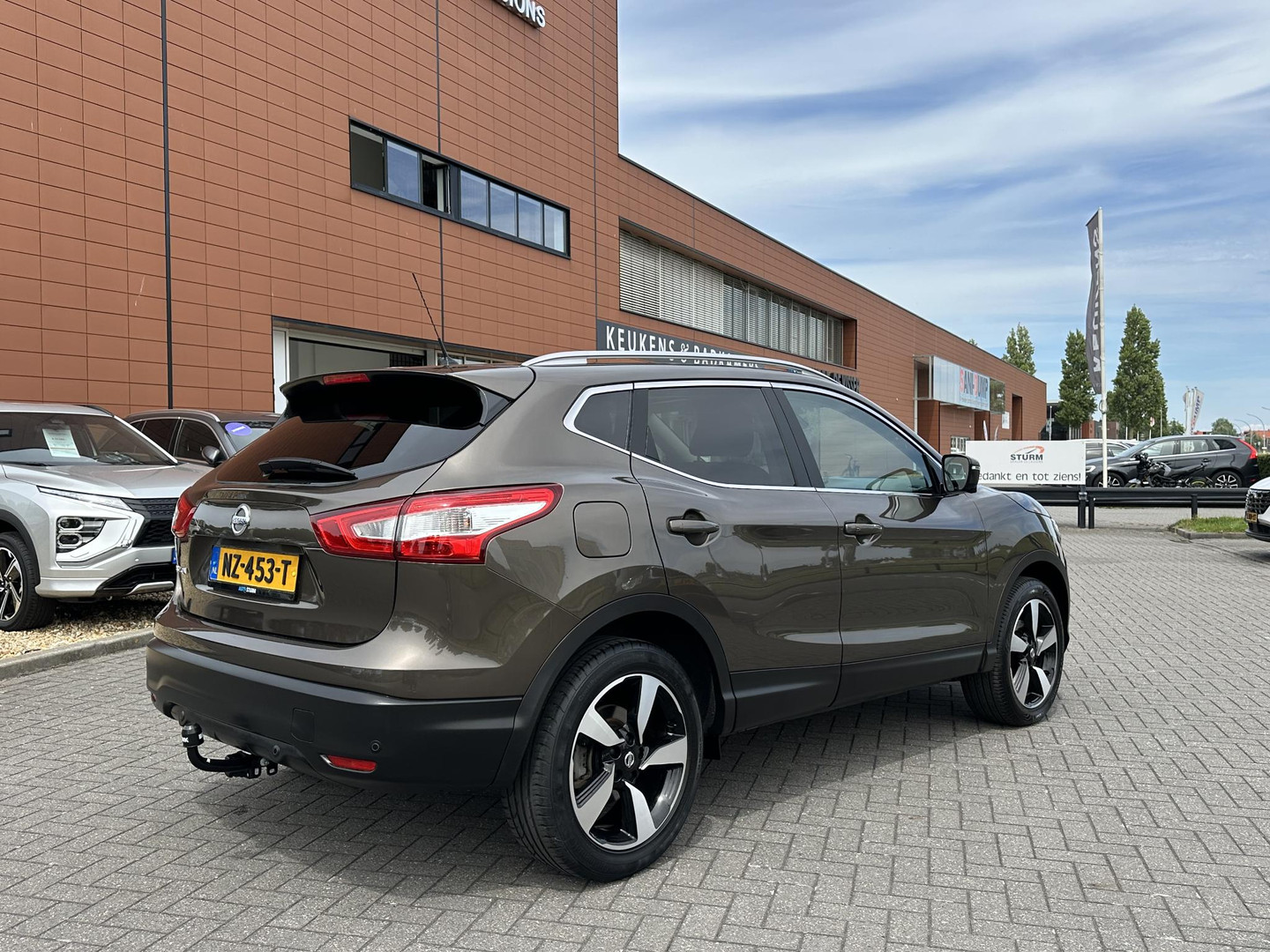 Nissan Nissan