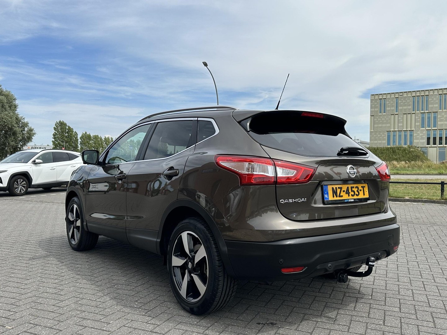 Nissan Nissan