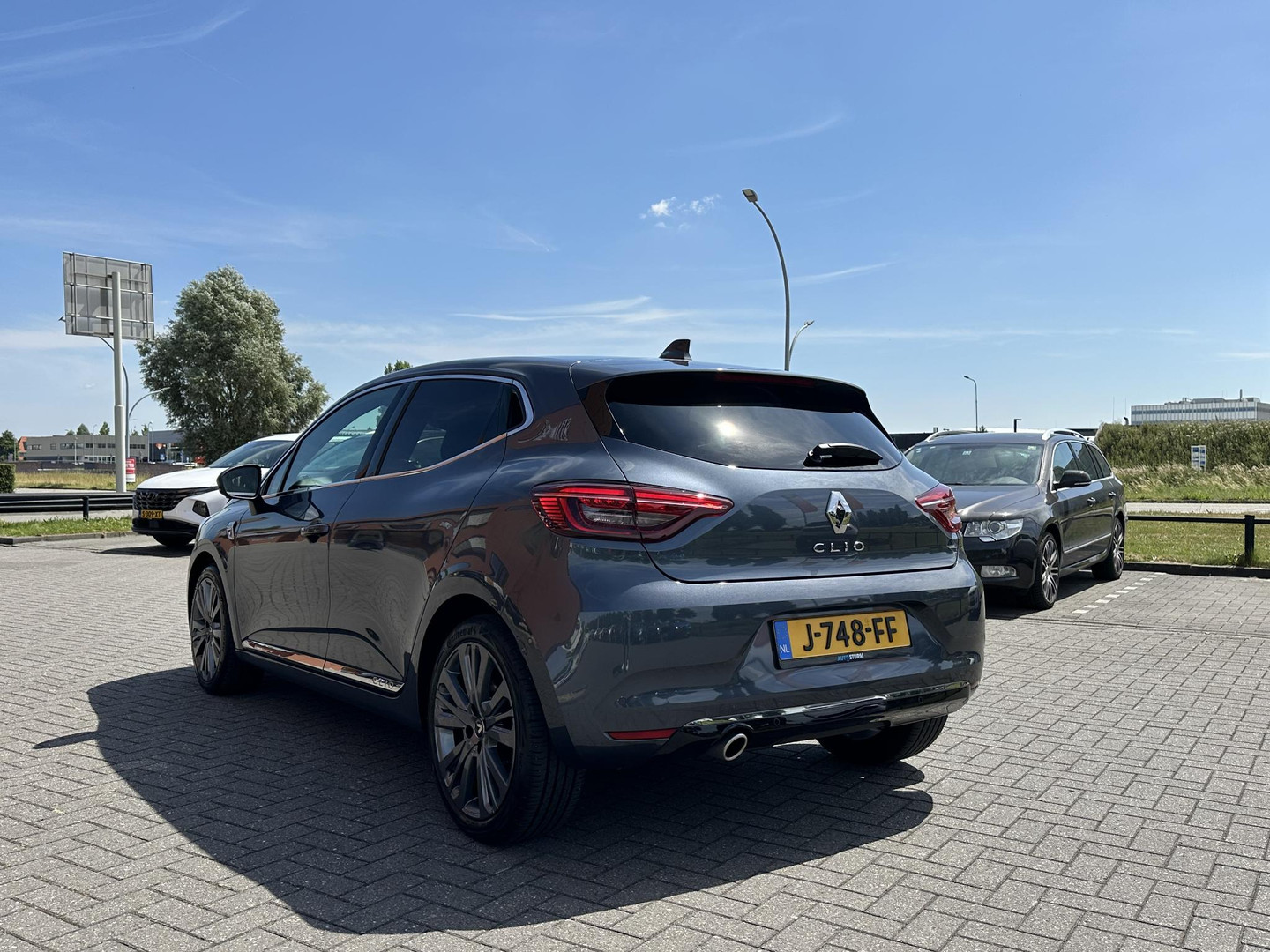 Renault Renault