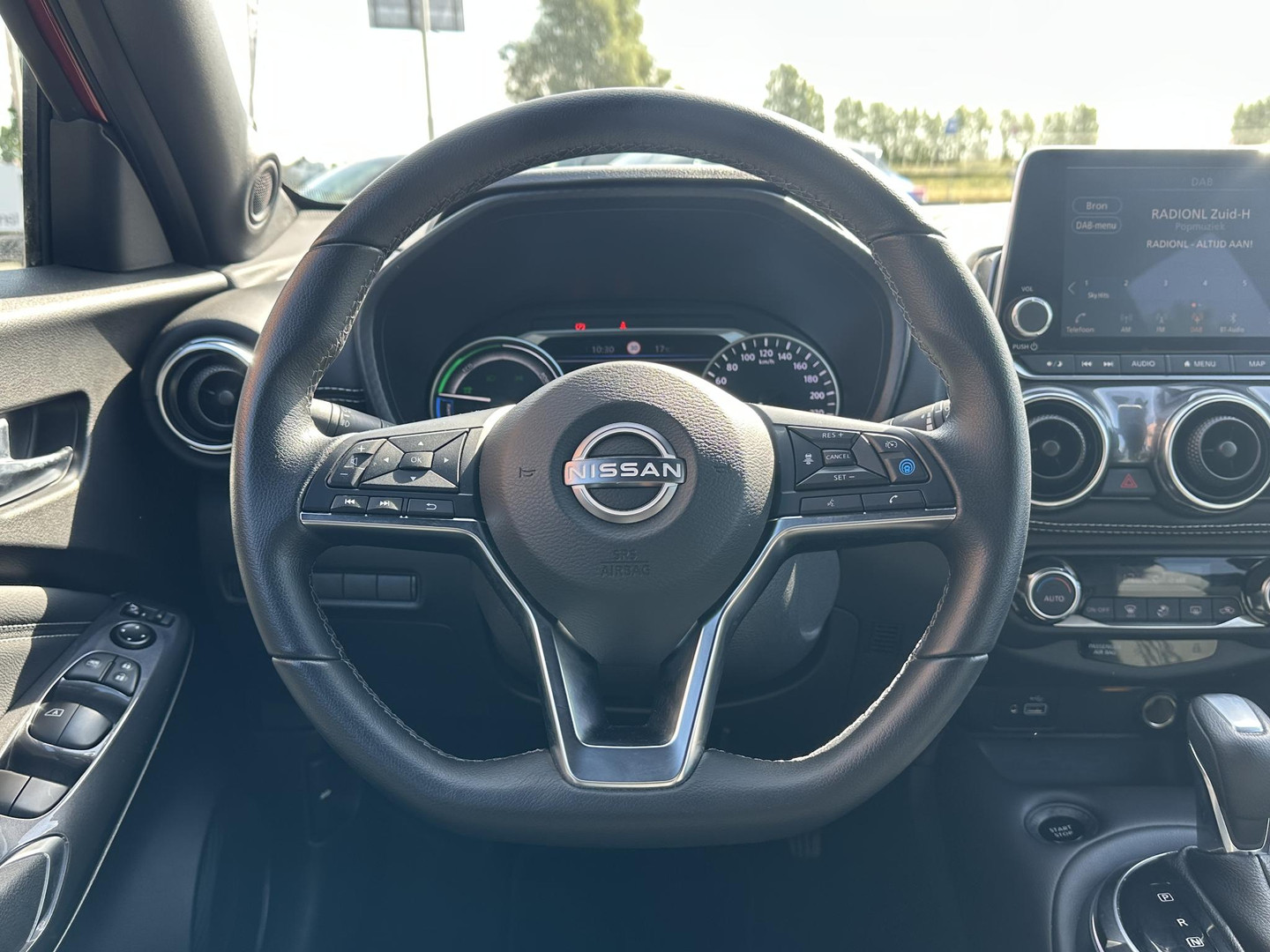 Nissan Nissan
