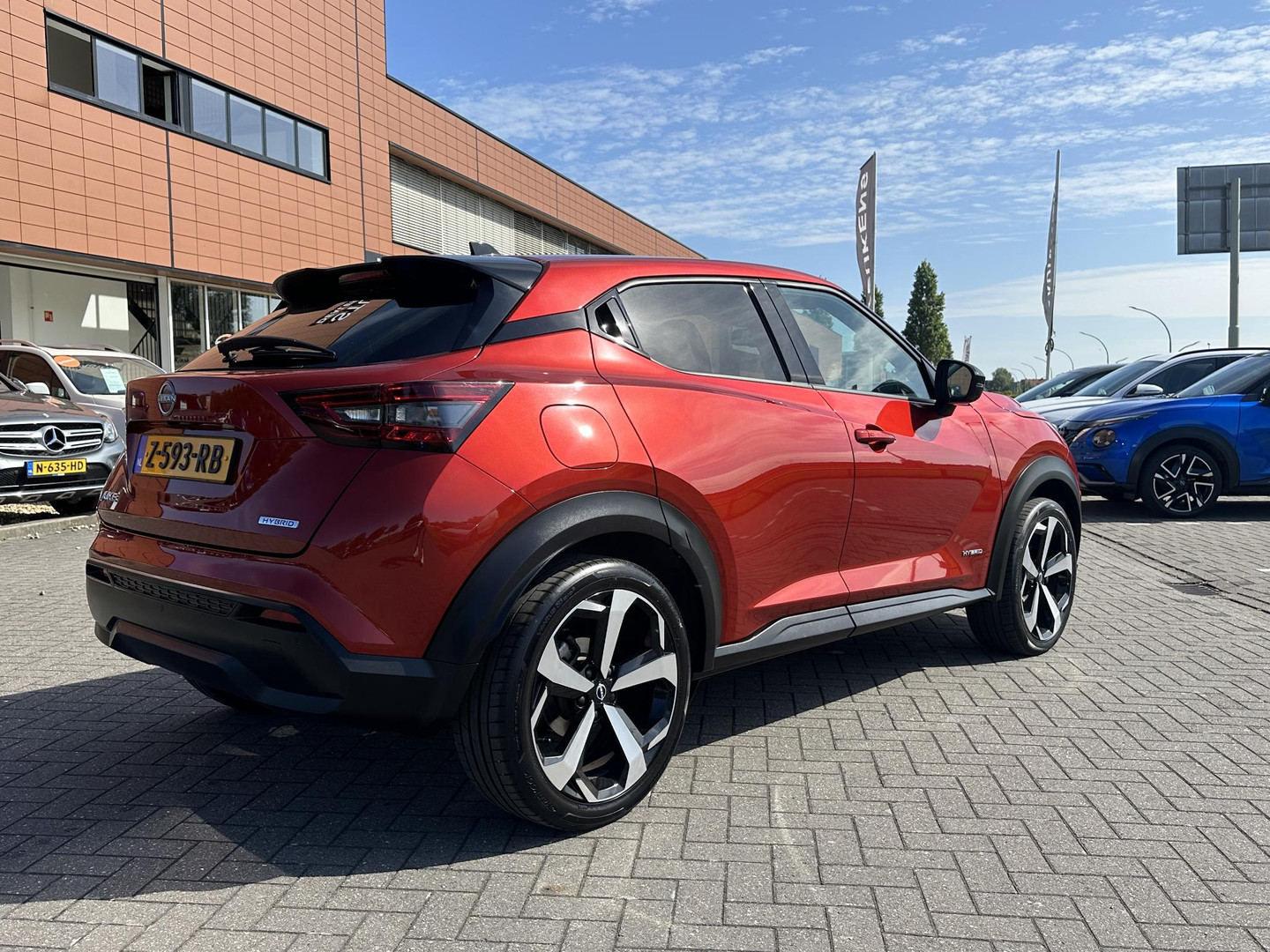 Nissan Nissan