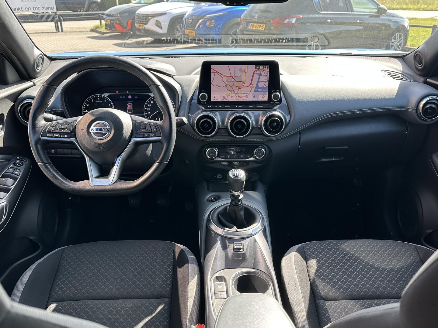 Nissan Nissan