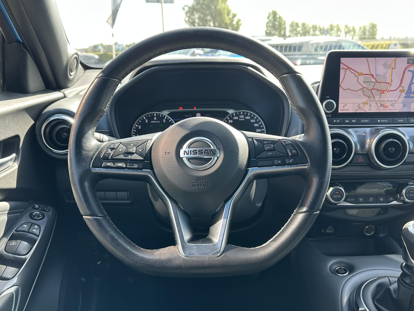 Nissan Nissan