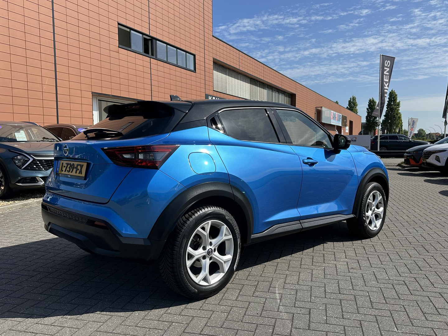 Nissan Nissan