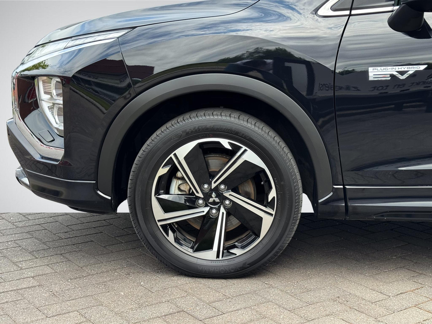 Mitsubishi Mitsubishi