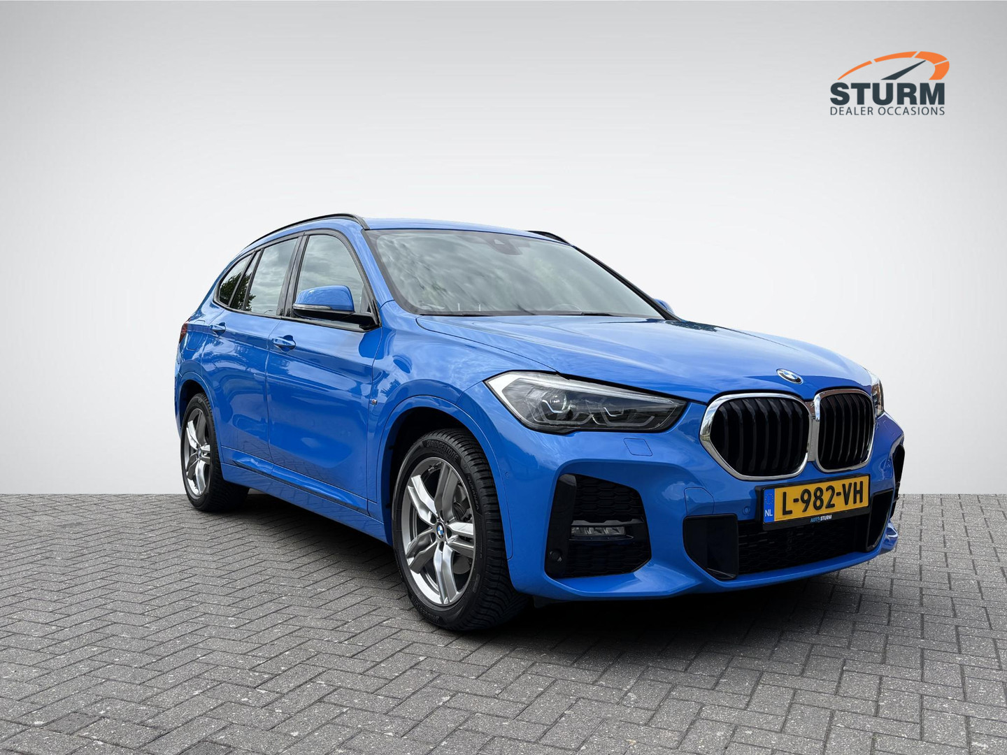 BMW BMW