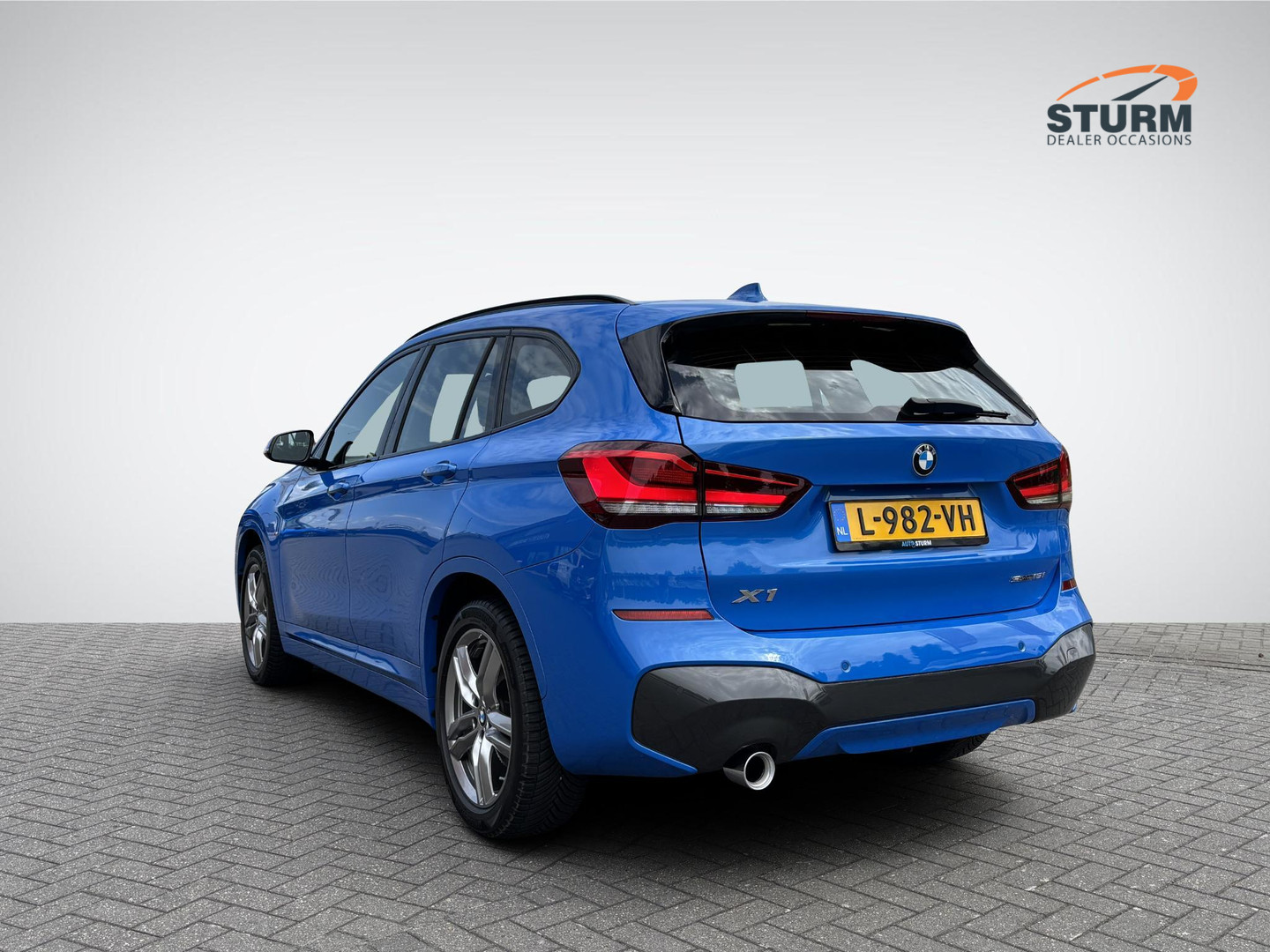 BMW BMW