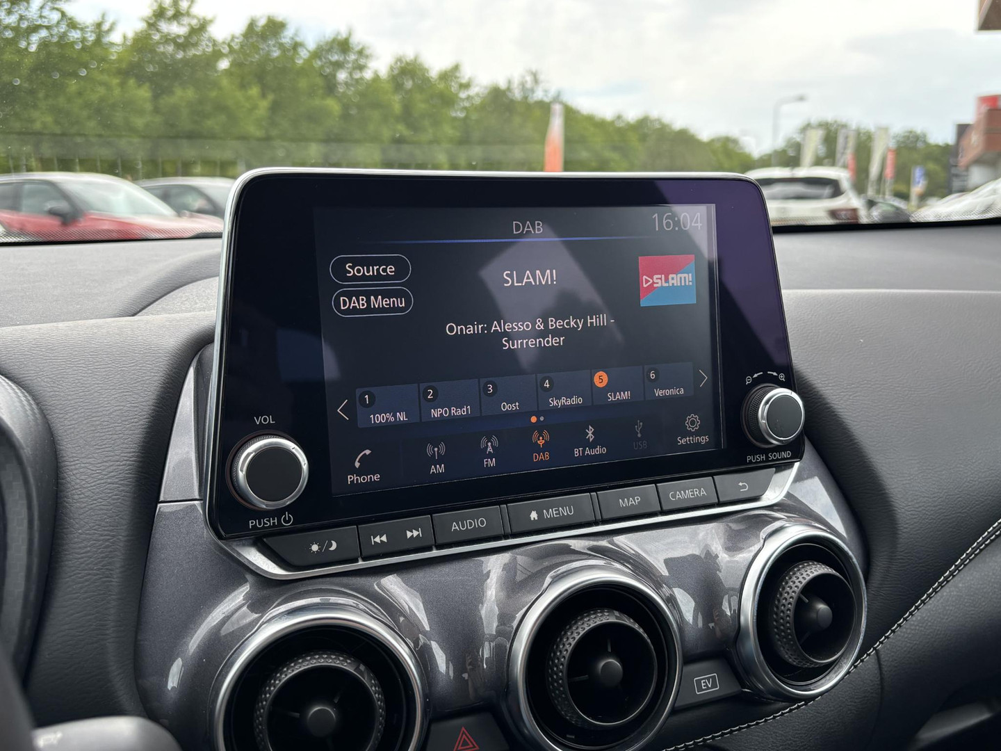 Nissan Nissan