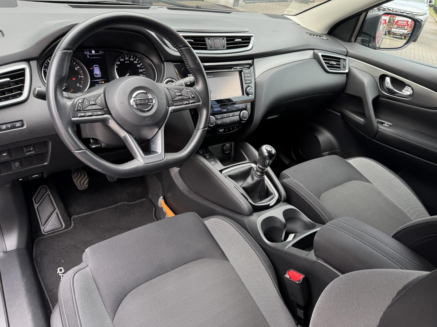 Nissan Nissan