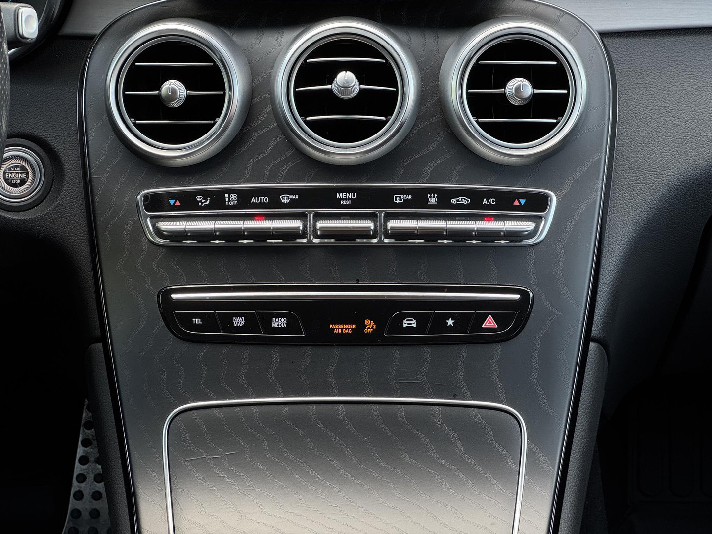 Mercedes-Benz Mercedes-Benz