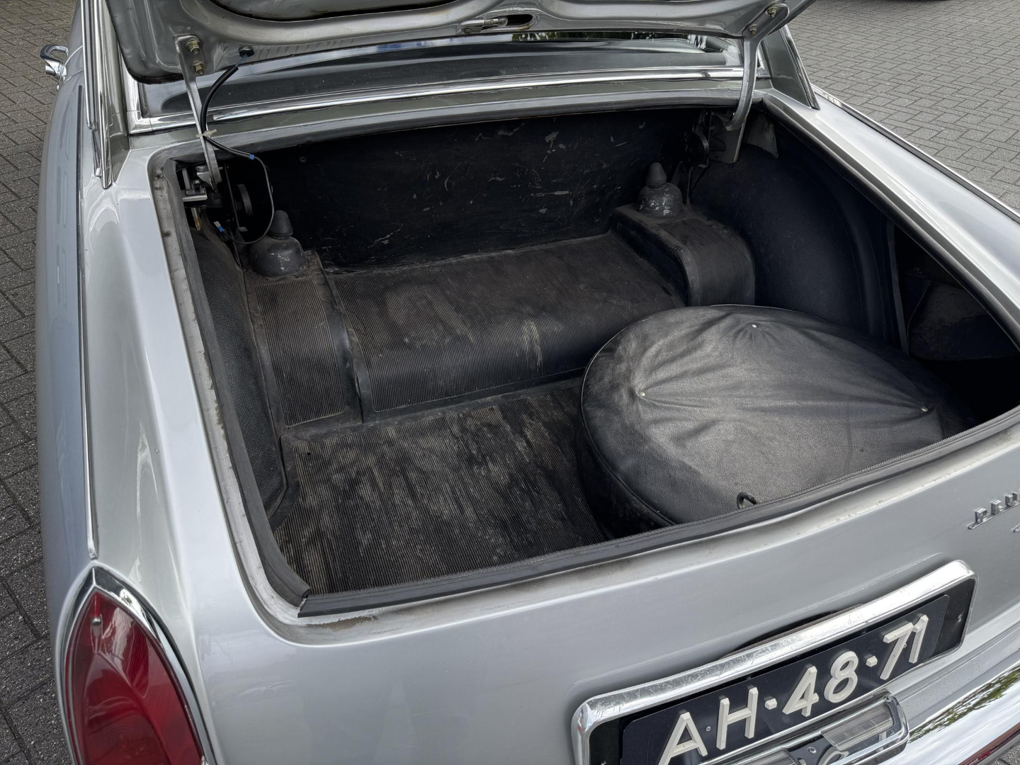 Peugeot Peugeot
