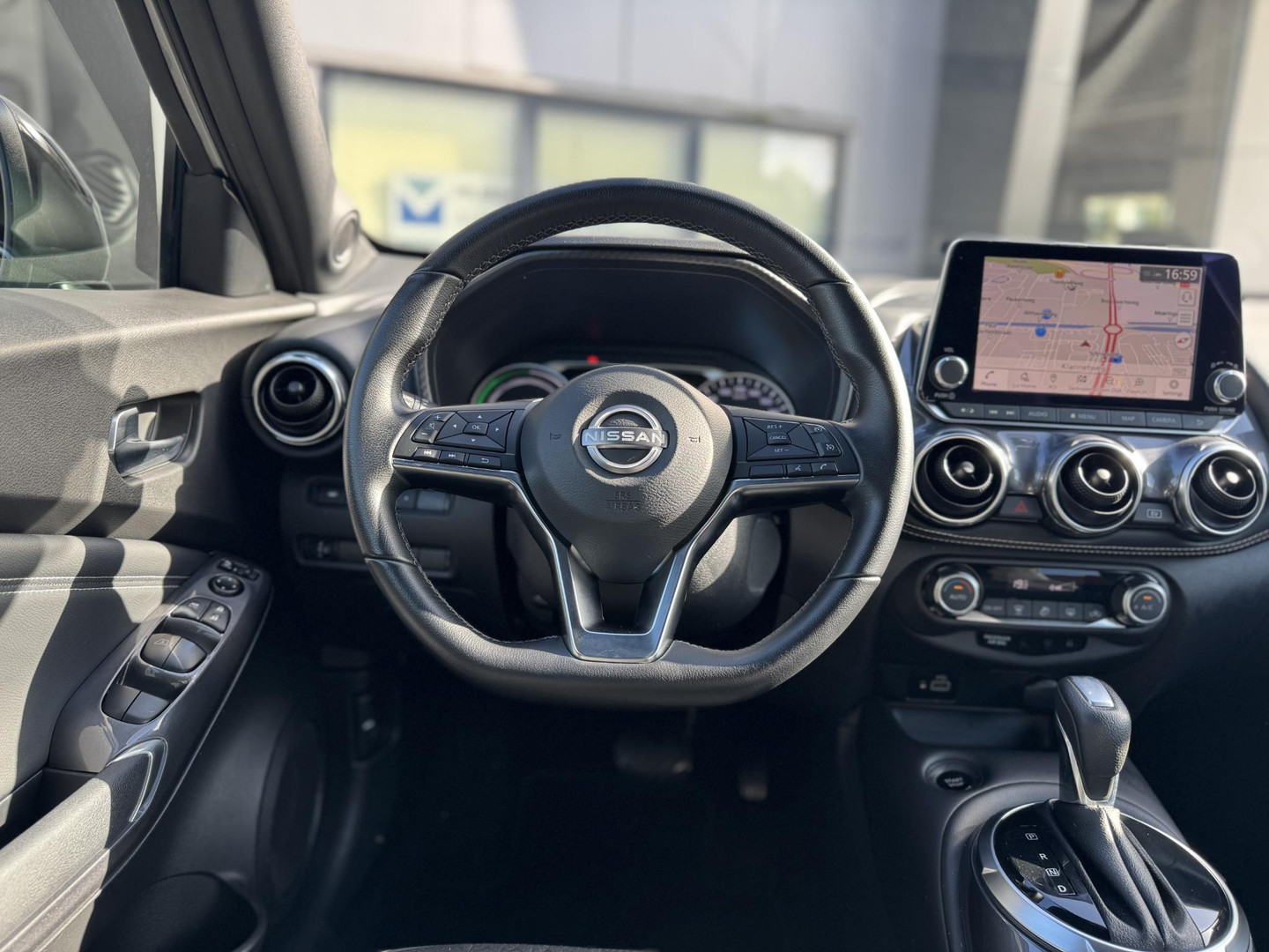 Nissan Nissan
