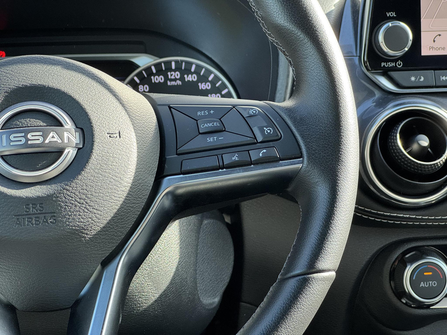 Nissan Nissan
