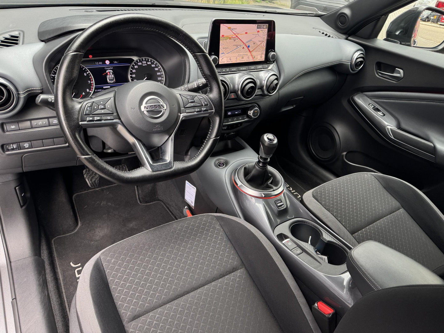 Nissan Nissan