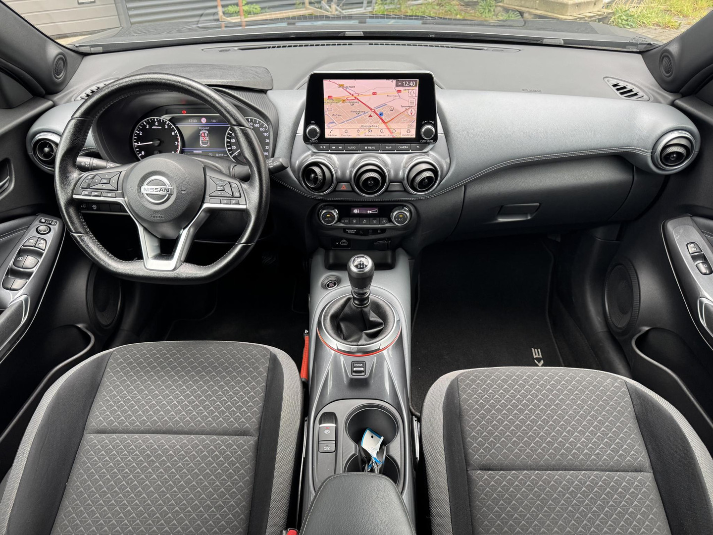 Nissan Nissan