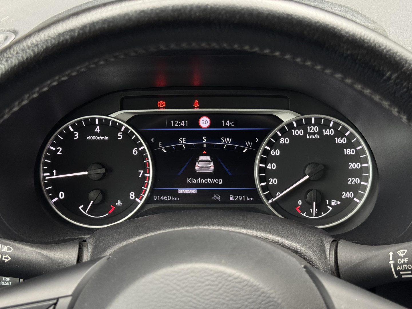 Nissan Nissan