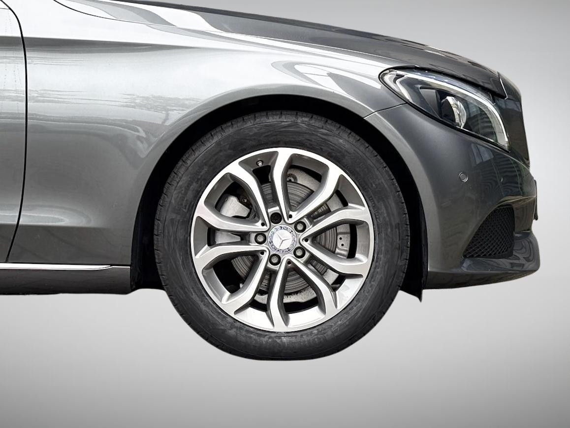 Mercedes-Benz Mercedes-Benz