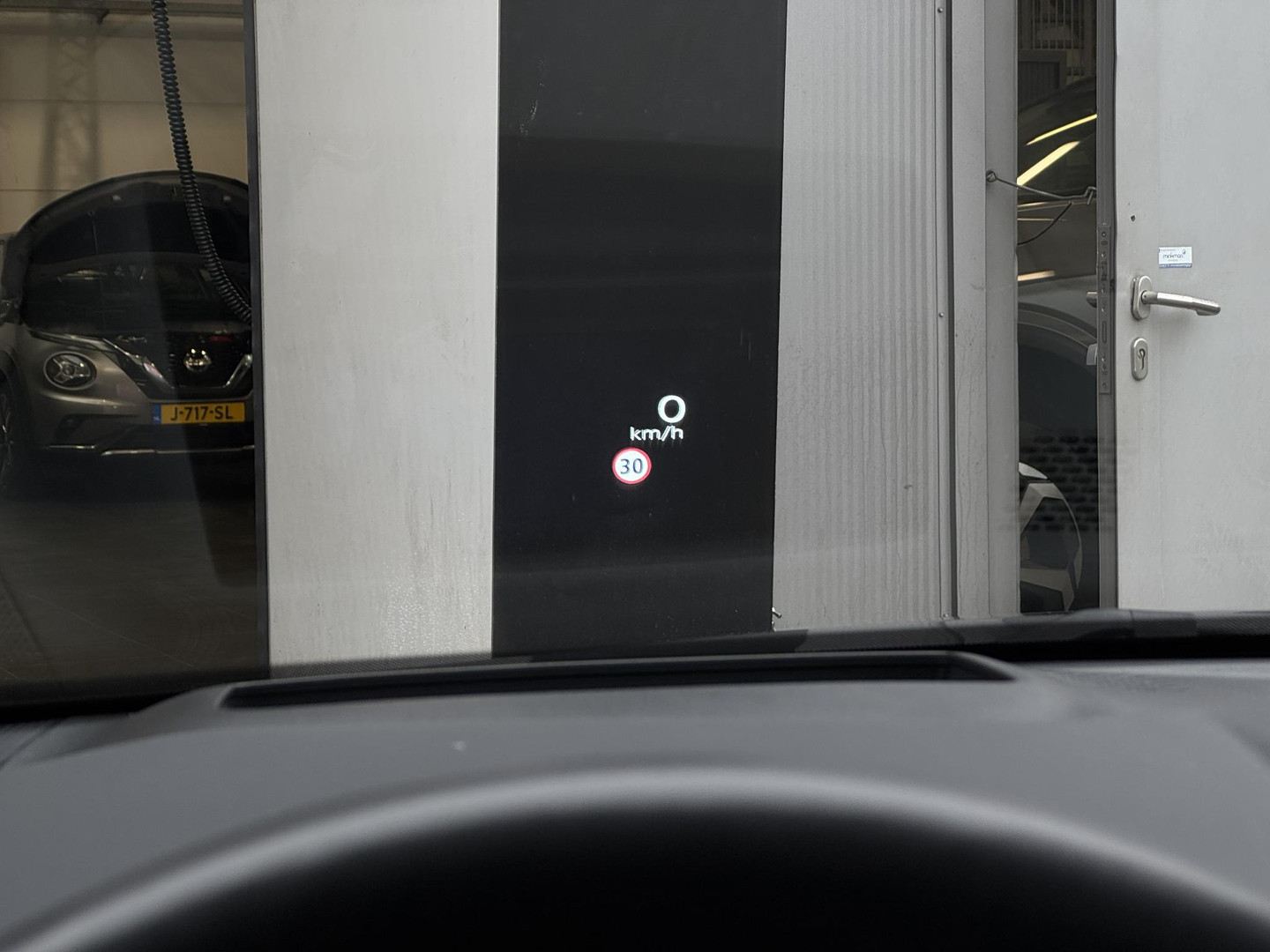 Nissan Nissan