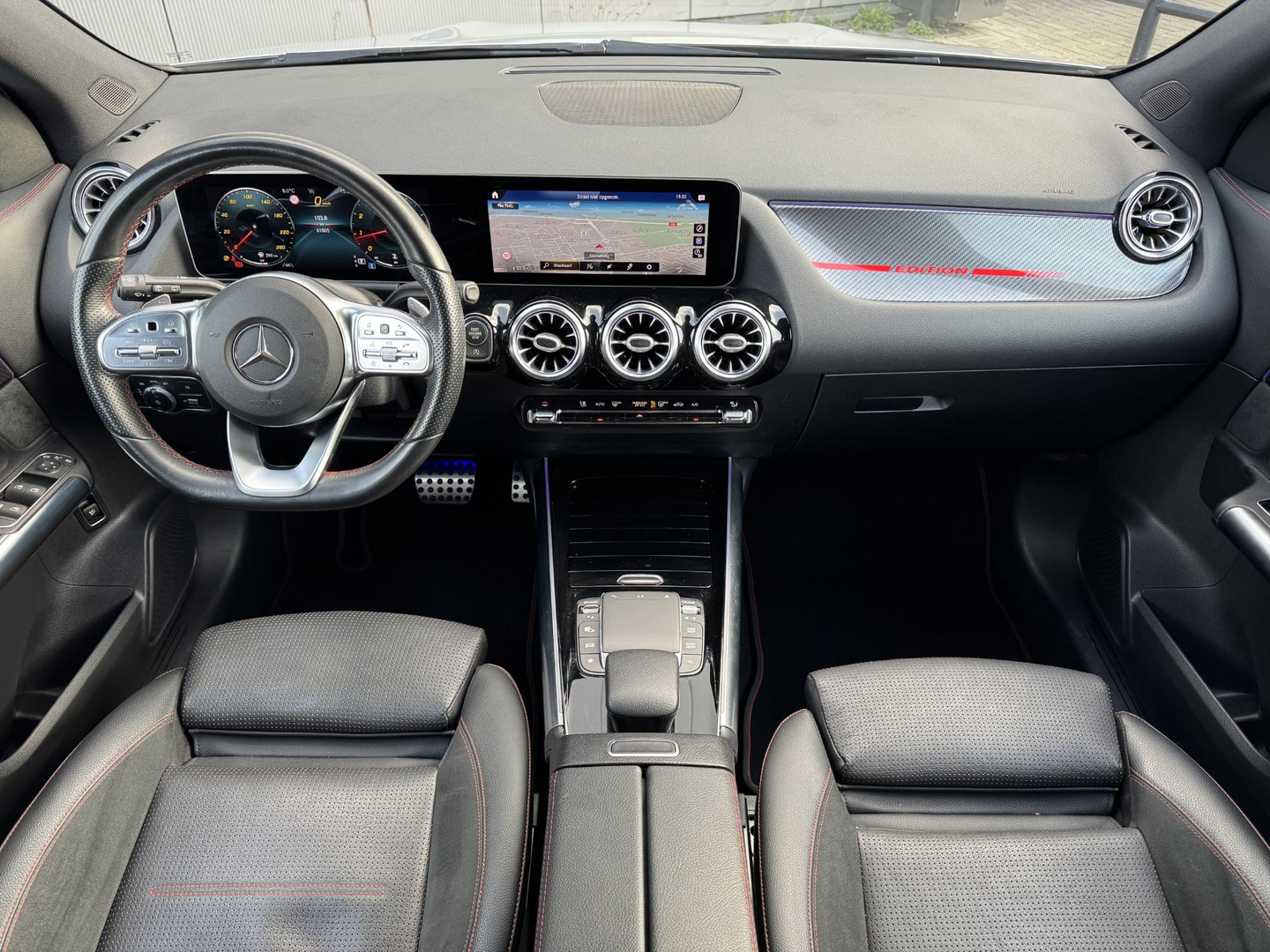 Mercedes-Benz Mercedes-Benz