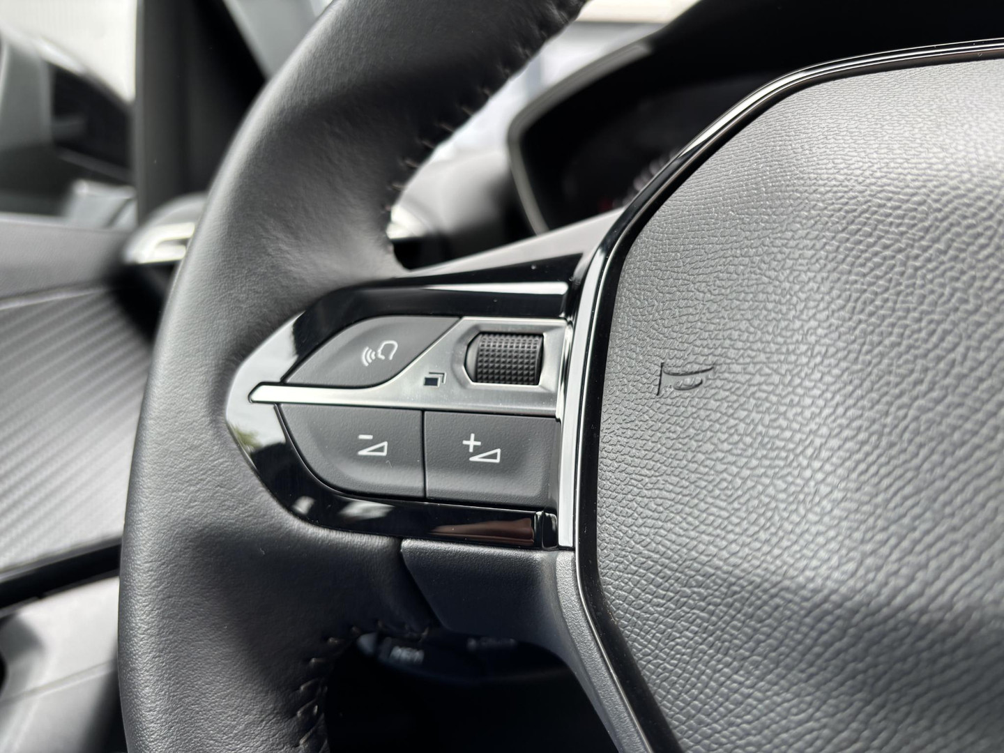 Peugeot Peugeot