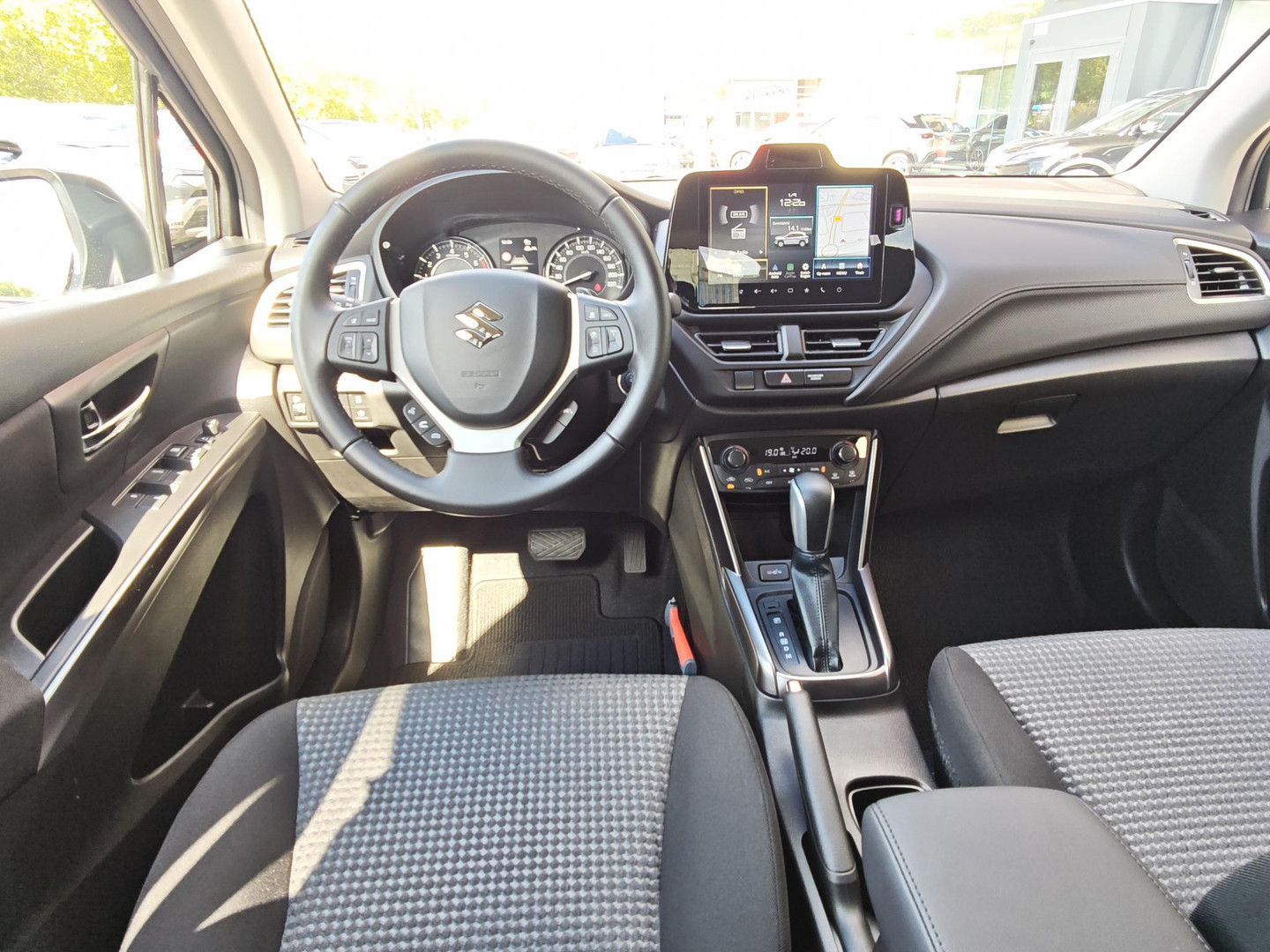 Suzuki S-Cross