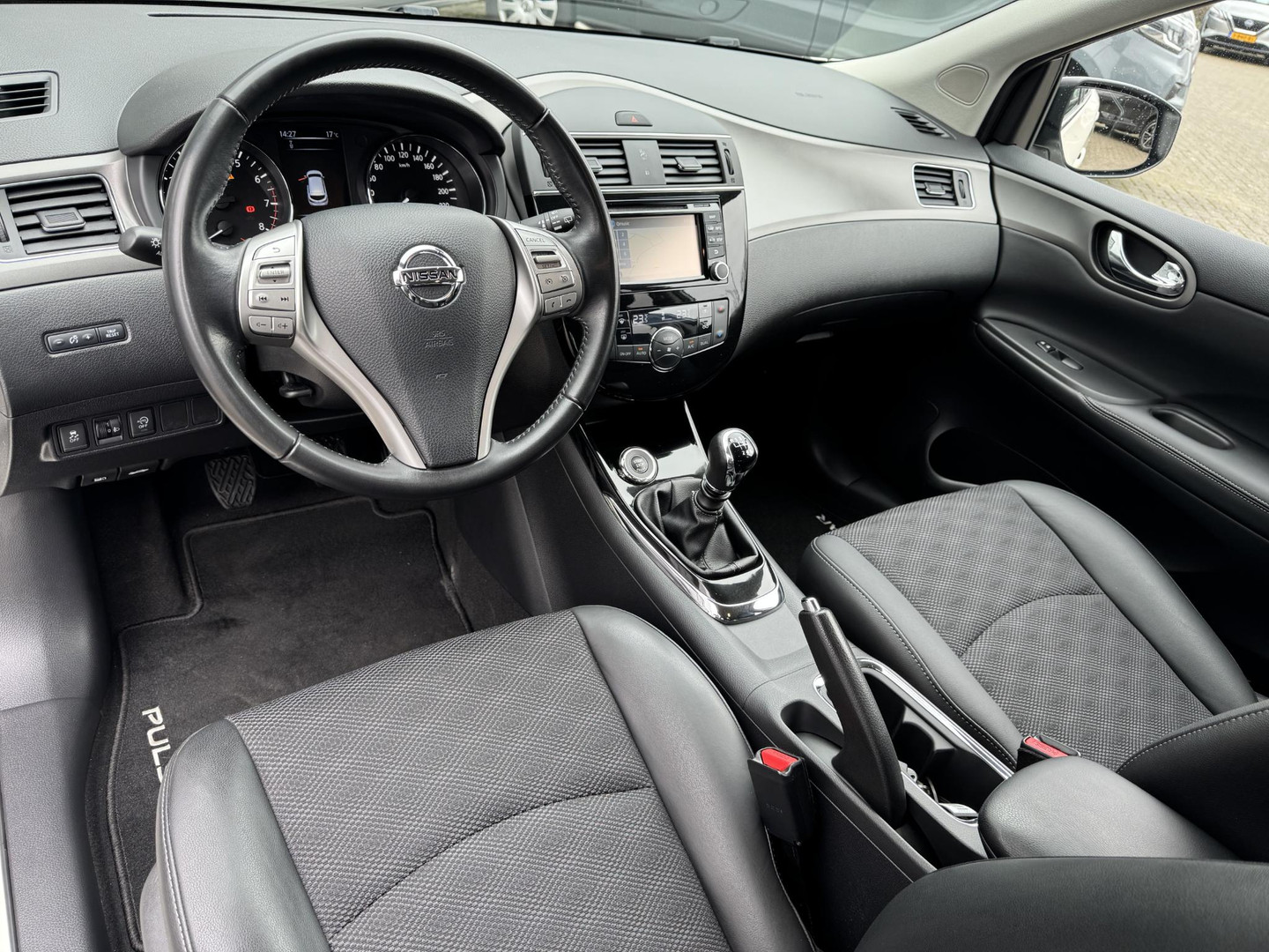 Nissan Nissan