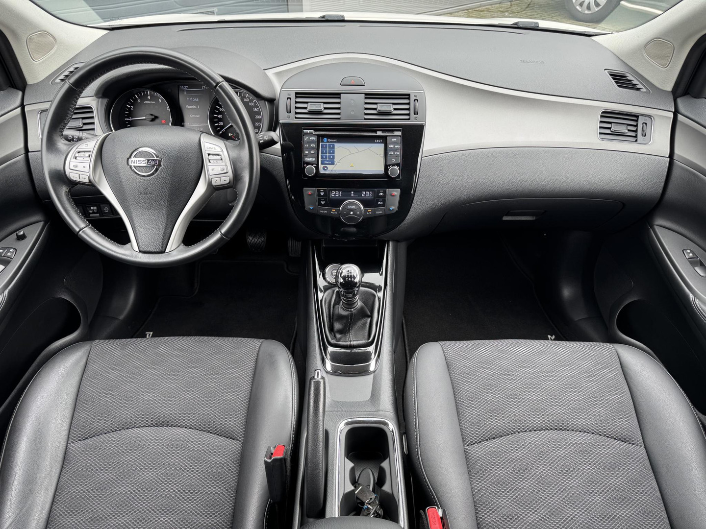 Nissan Nissan