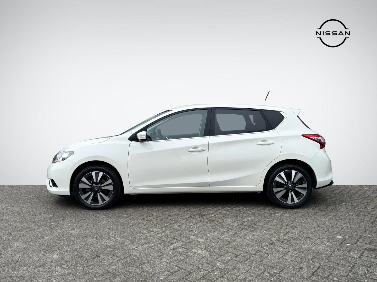Nissan Nissan