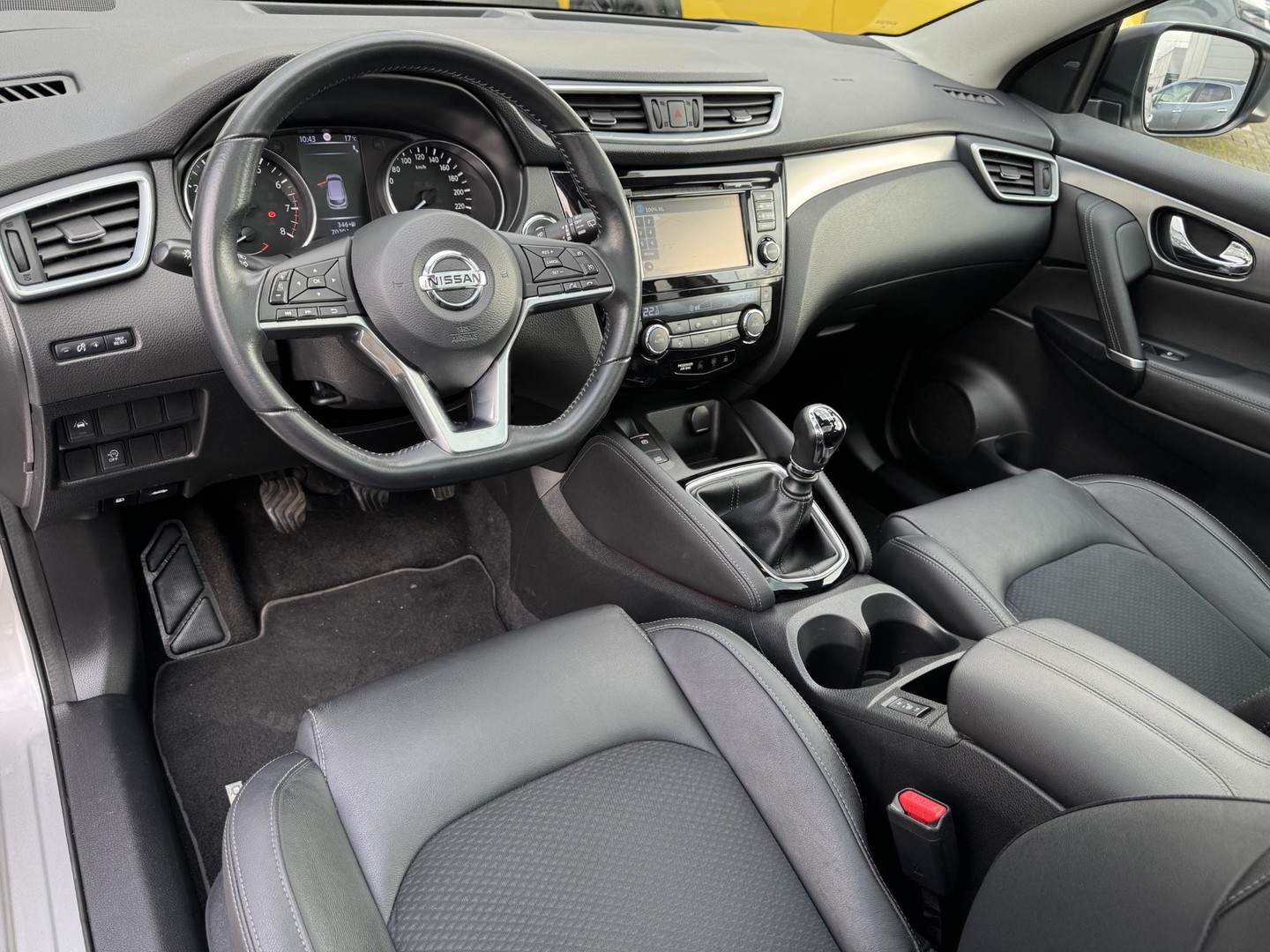 Nissan Nissan