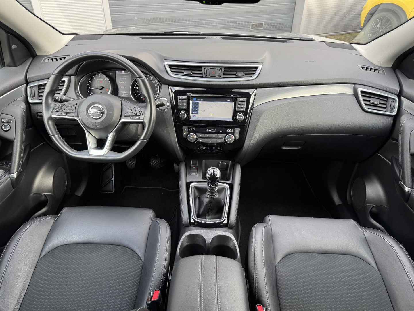 Nissan Nissan
