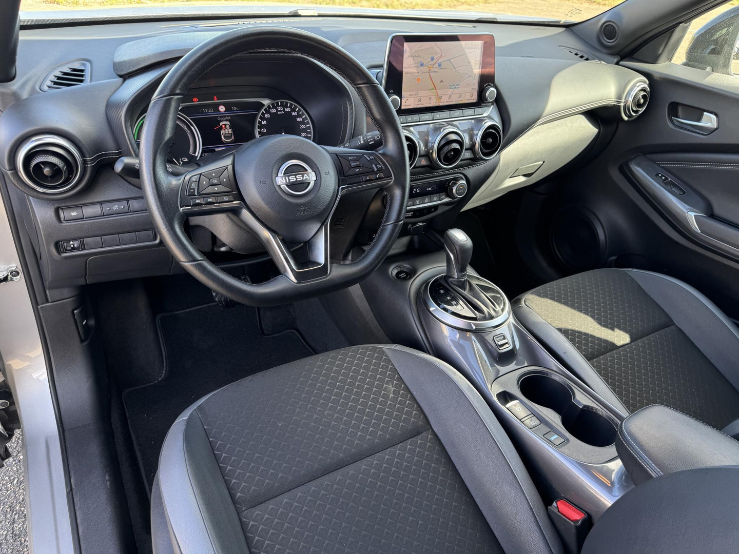 Nissan Nissan