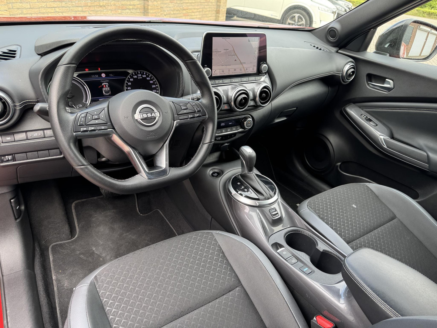 Nissan Nissan