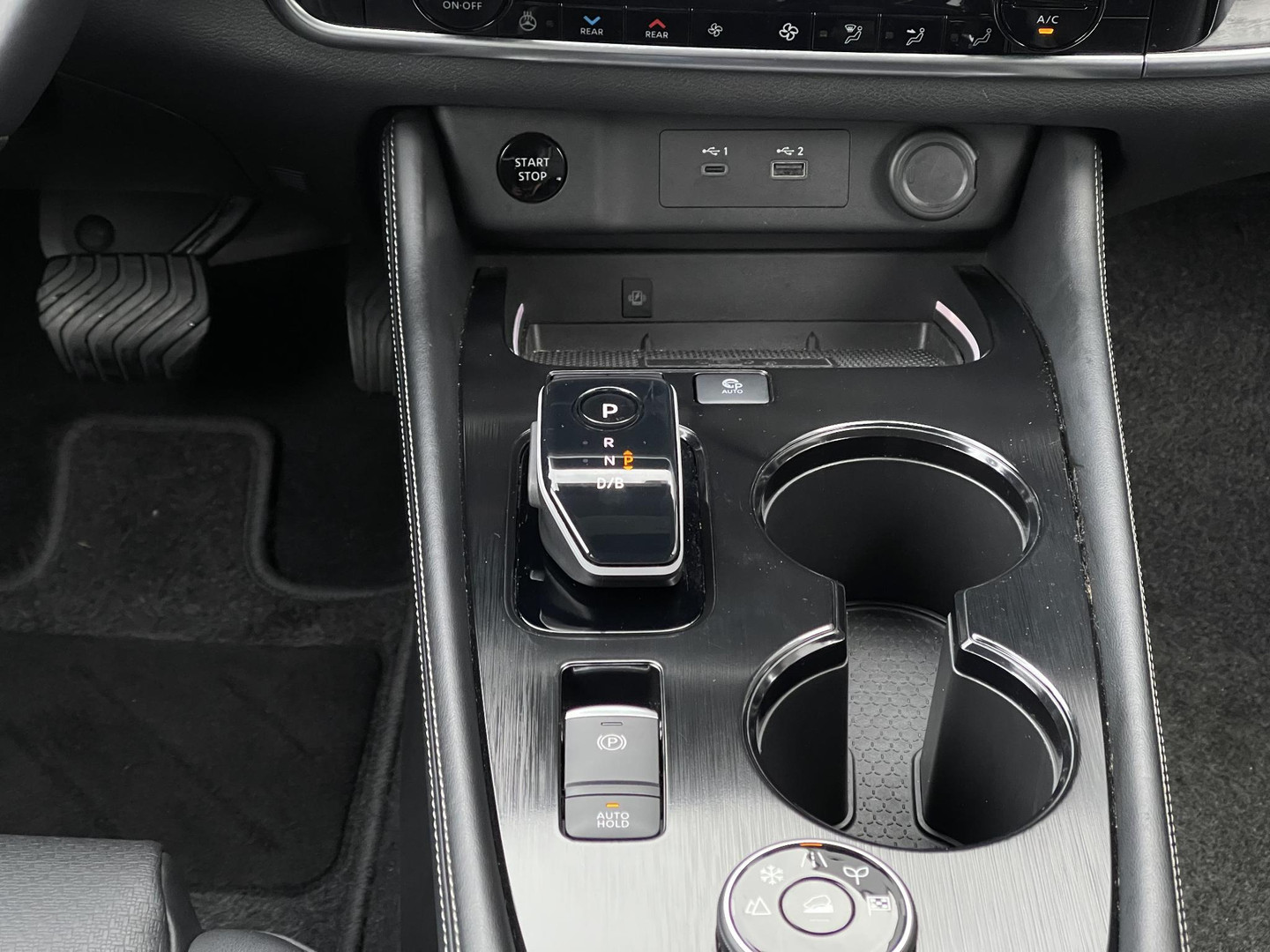 Nissan Nissan