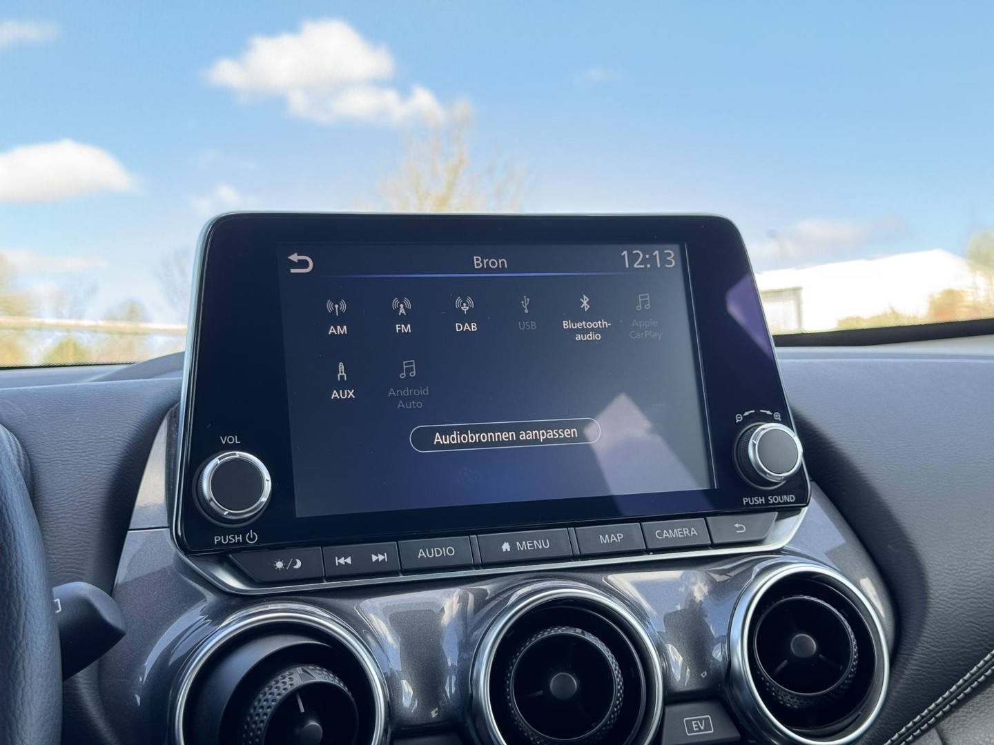 Nissan Nissan