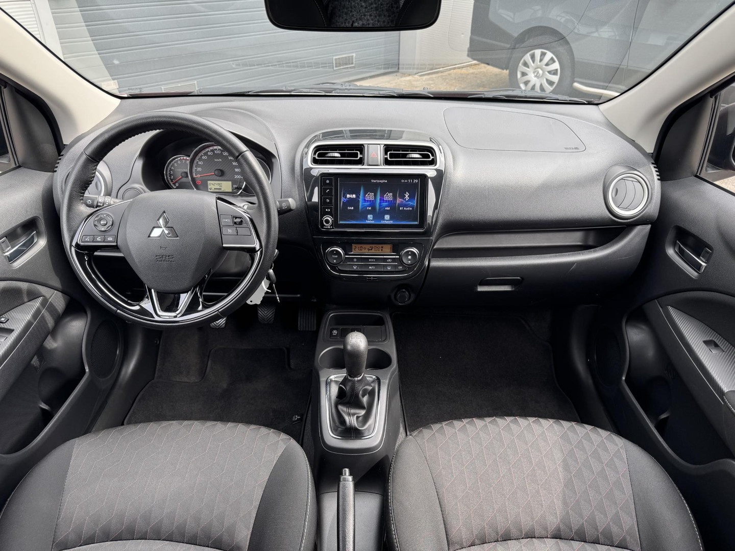 Mitsubishi Mitsubishi