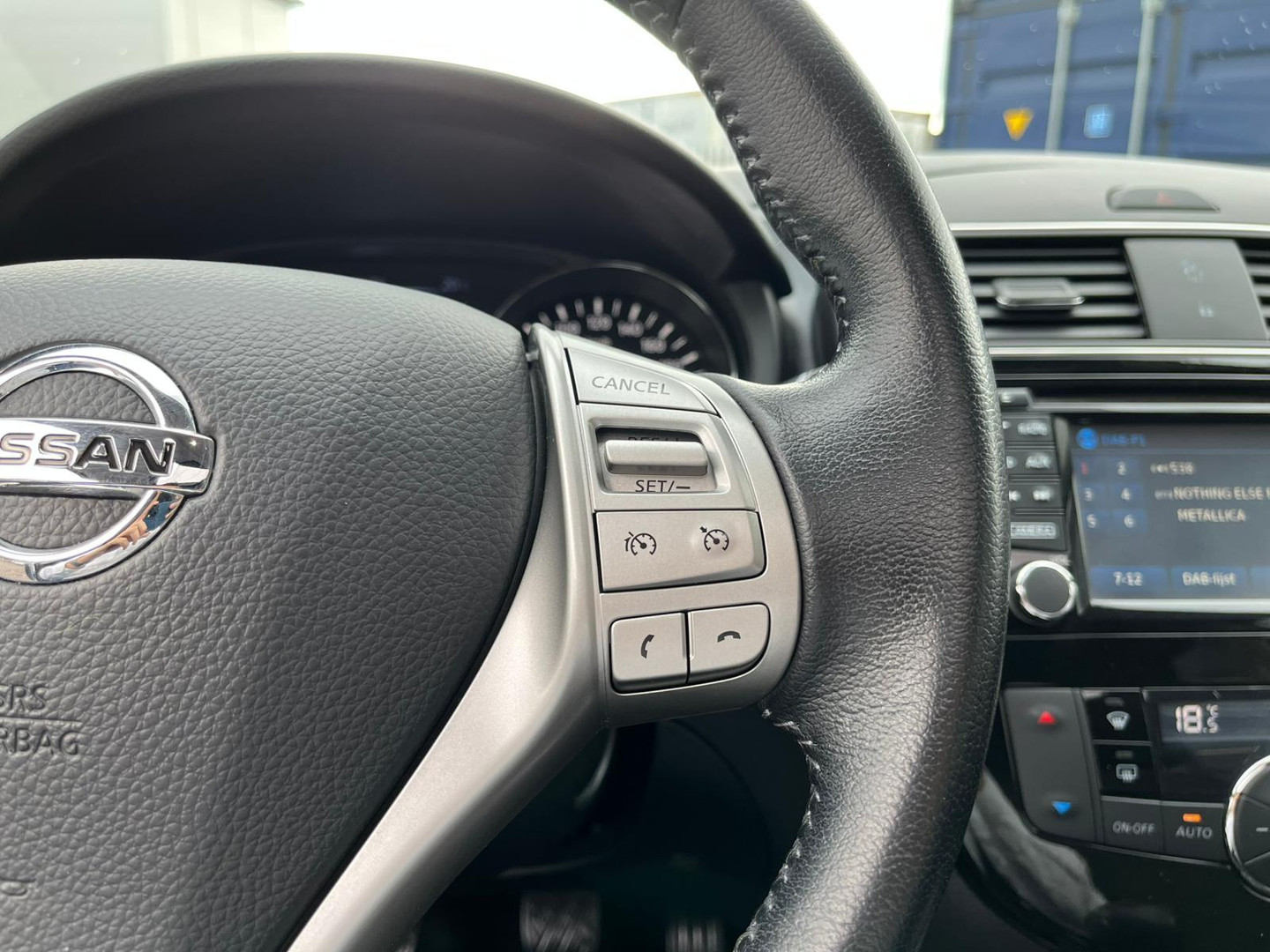 Nissan Nissan