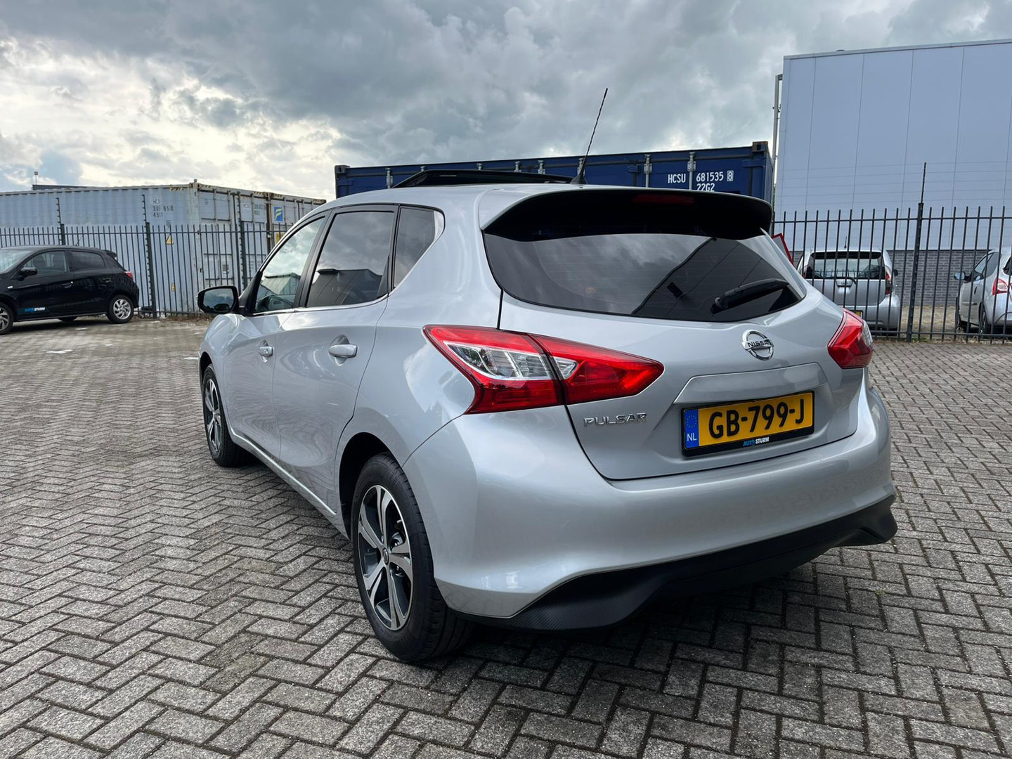 Nissan Nissan