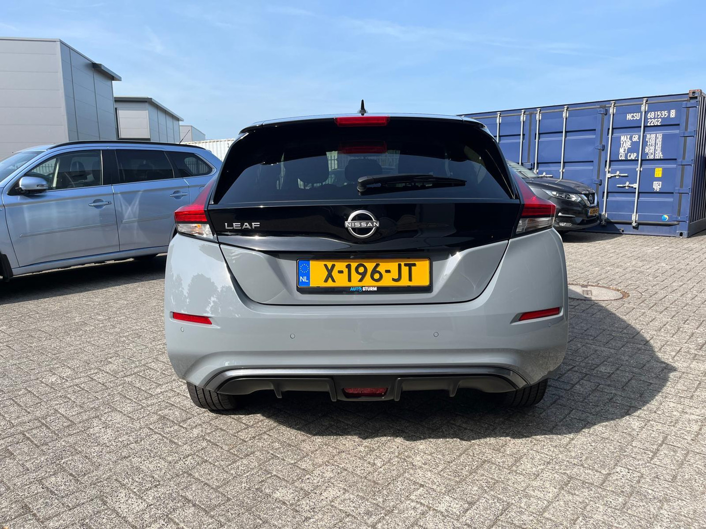 Nissan Nissan