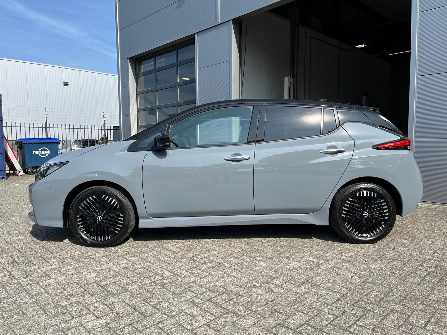 Nissan Nissan