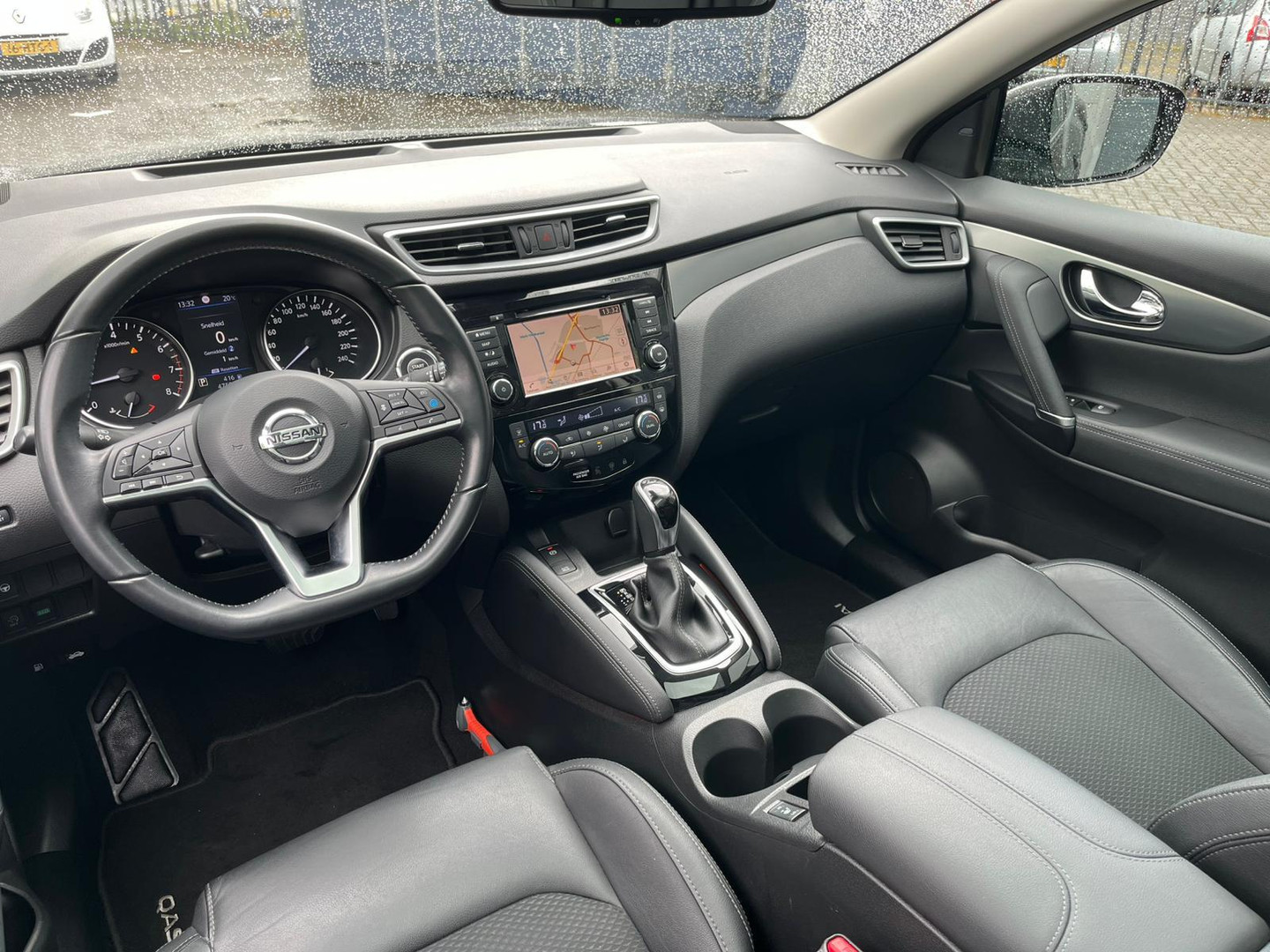 Nissan Nissan