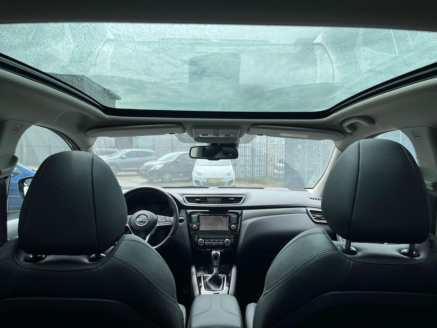 Nissan Nissan