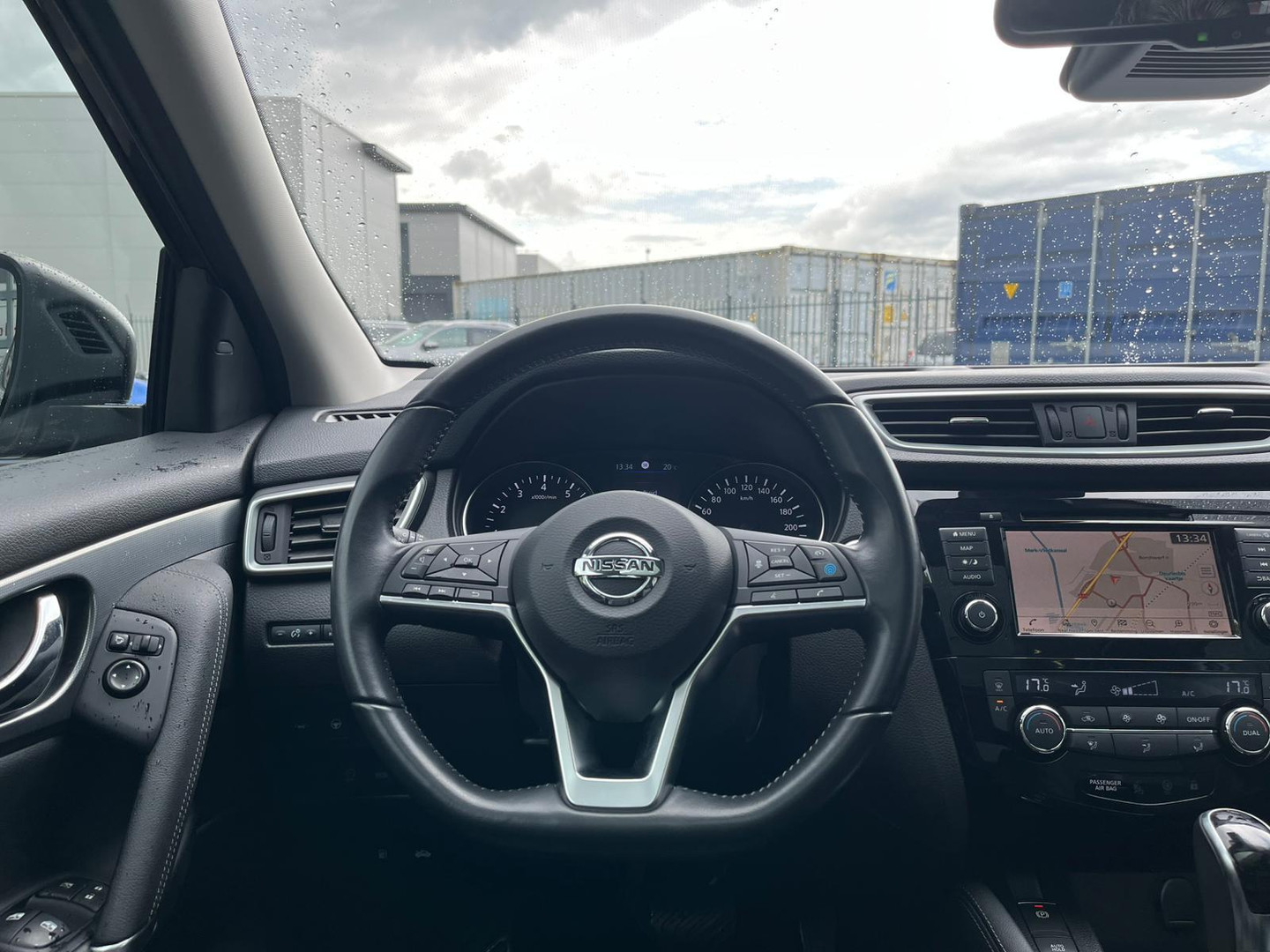 Nissan Nissan