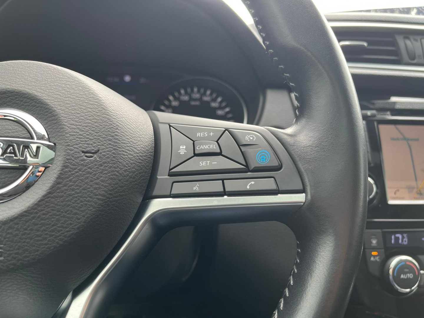 Nissan Nissan
