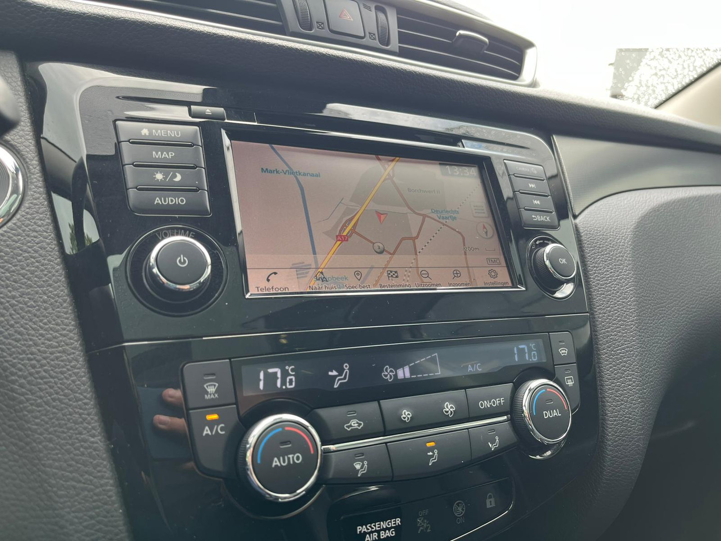 Nissan Nissan