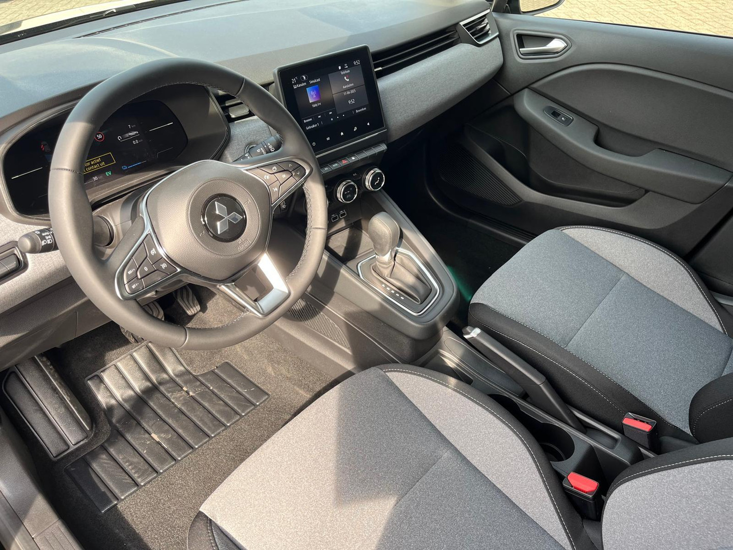 Mitsubishi Mitsubishi