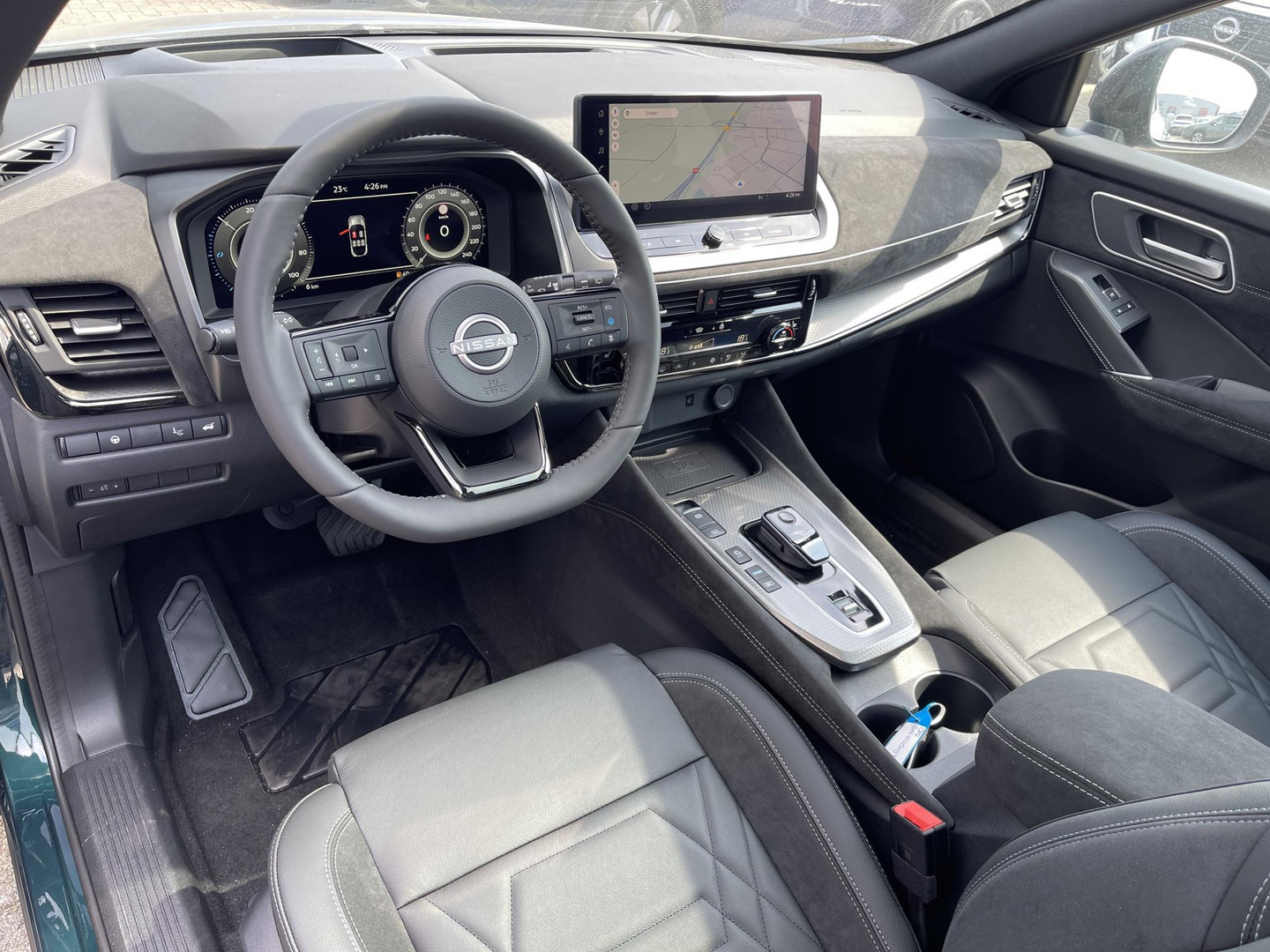 Nissan Nissan