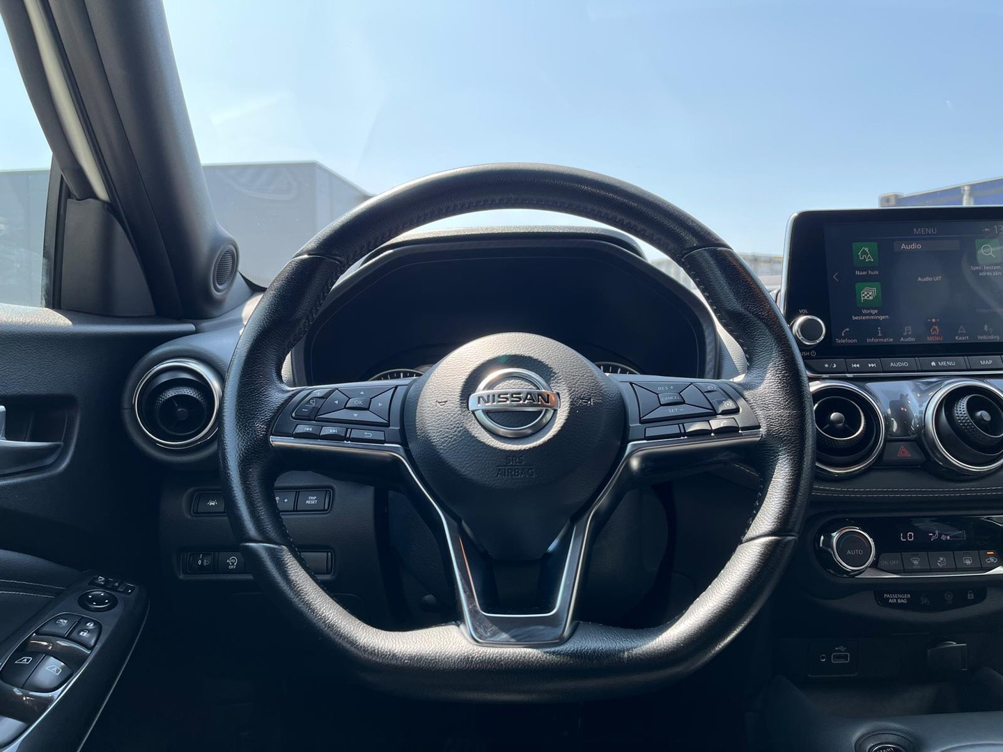 Nissan Nissan
