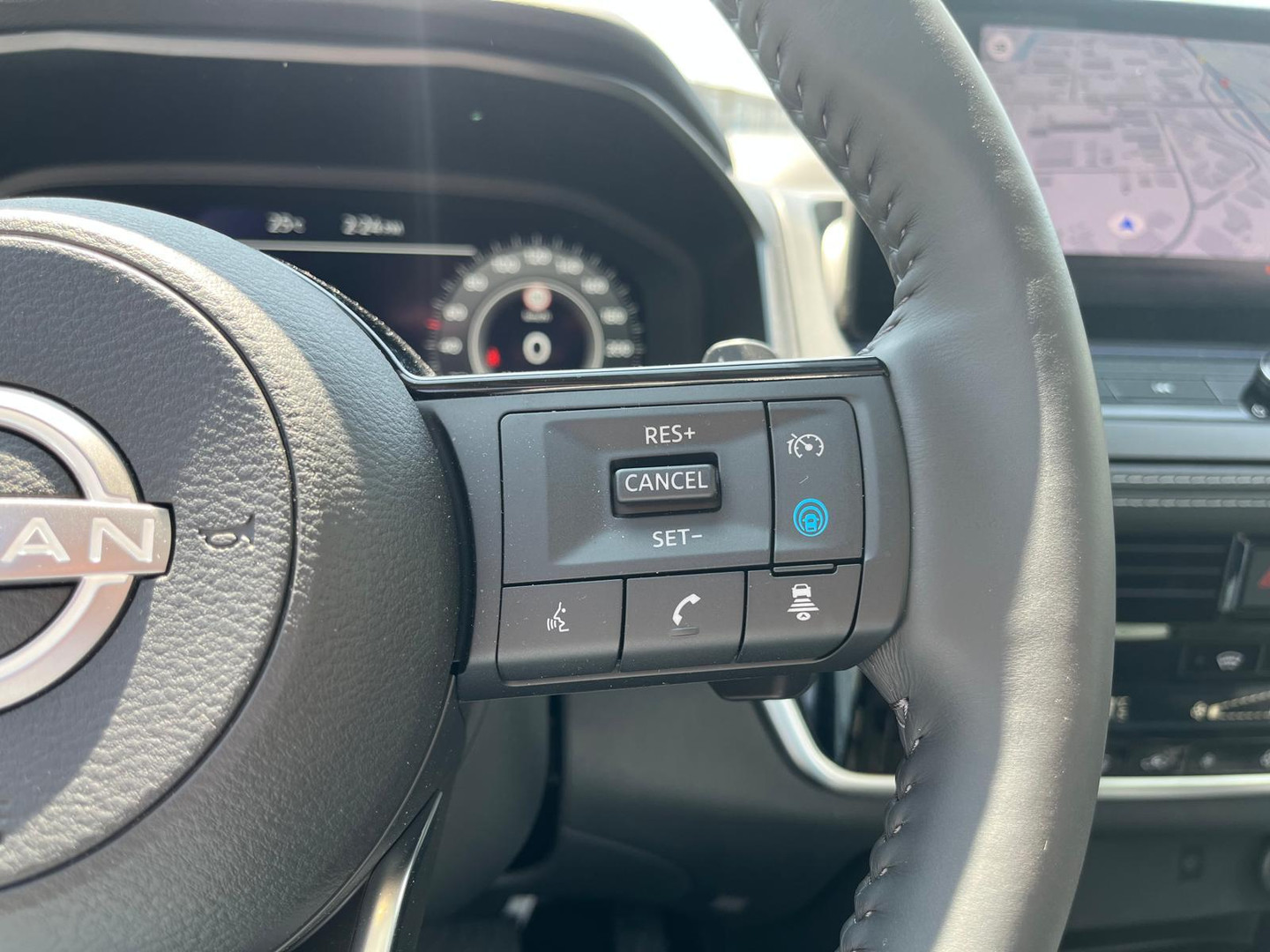 Nissan Nissan